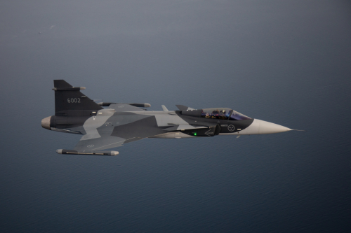 La puissance aérienne de la Suède mise à mal par un manque de pilotes pour ses Gripen ?
