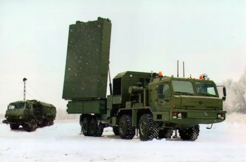 La Russie déploie un tout nouveau radar en Ukraine, les Ukrainiens le détruisent le jour même