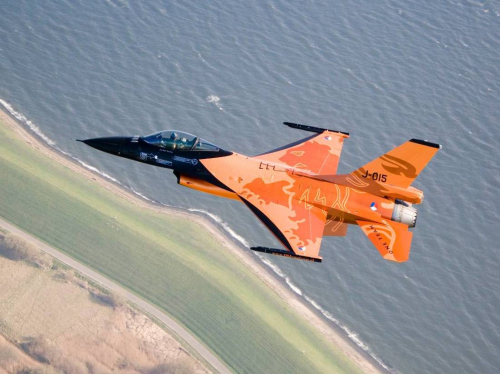 Les F-16 néerlandais frappent Daech en Syrie