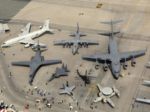 Dubai Airshow 2015 : Boeing met le paquet sur la défense