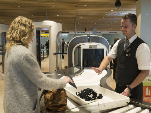 Amsterdam Schiphol teste de nouveaux scanners pour les bagages cabines