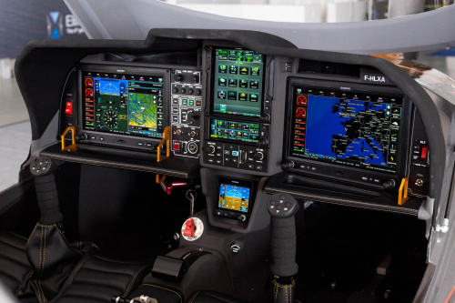 Elixir Aircraft reçoit la certification de l'EASA pour la configuration cockpit tout écran