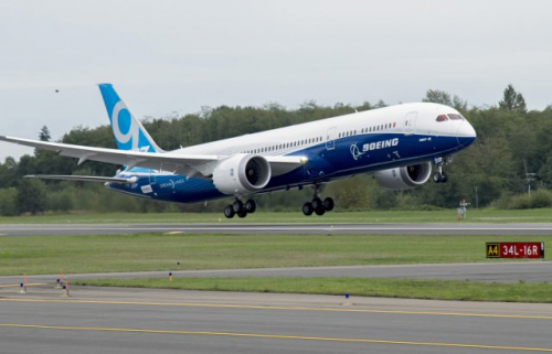 DUBAI 2013 : Mubadala renforce ses liens avec Boeing 