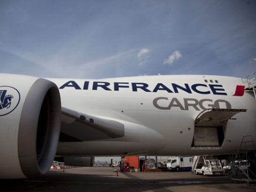 Air France/KLM taille encore dans le fret