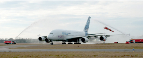 Quand l'Airbus A380 rejoignait le Musée de l'Air