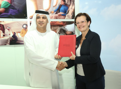 Dubai Airshow 2017 : partenariat entre Thales et l'Emirates Aviation University