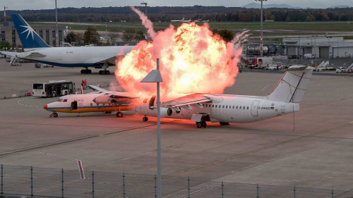 Collision spectaculaire de deux avions sur l’Aéroport de Cologne/Bonn