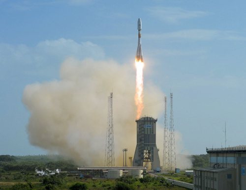 Soyouz a lancé le premier satellite tout électrique de SES