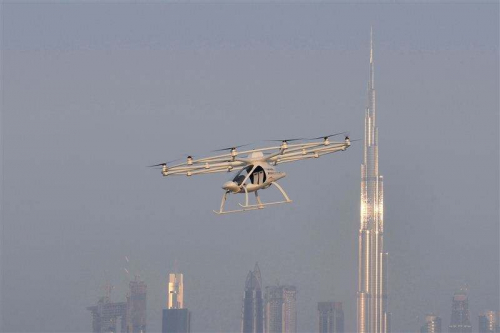 Dubai pursuing air taxi drone plans
