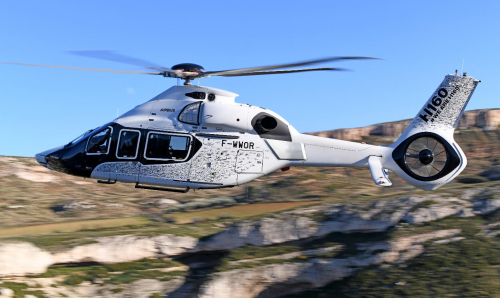 Le premier Airbus Helicopters H160 de série prend son envol