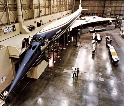 L'aventure supersonique civile : le Boeing 2707