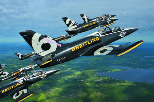 L'image : Début de la tournée américaine de la Breitling Jet Team