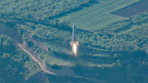 Un lanceur chinois réussit un essai VTVL à 1 km d’altitude