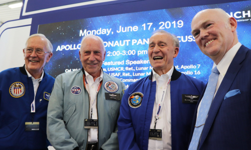 Bourget 2019 : le programme Apollo fêté sur le pavillon américain