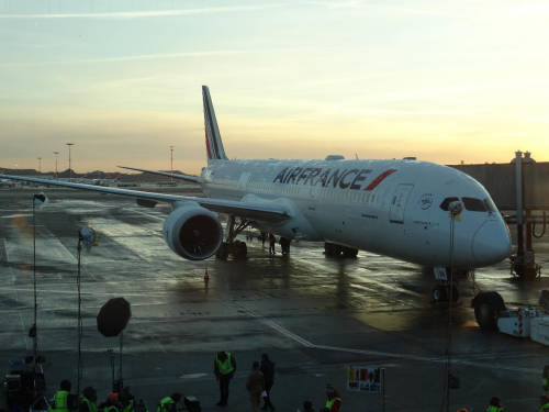 Le premier B787 d'Air France accomplit un triomphal tour d'Hexagone