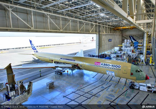 Airbus A350-1000 : le premier exemplaire a pris forme