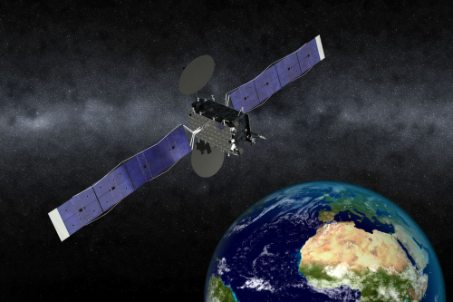 Eutelsat confie à Airbus Defence and Space et Orbital ATK son nouveau satellite 5° Ouest