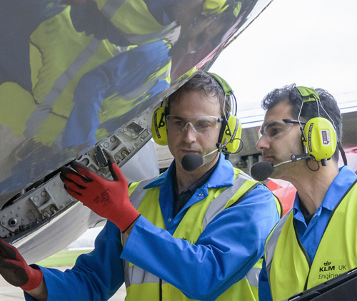 KLM UK Engineering et BA CityFlyer signent un nouveau contrat de support de maintenance en ligne