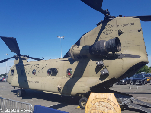 L'US Army cloue au sol près de 400 hélicoptères lourds CH-47 Chinook