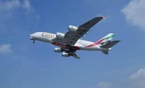 Emirates a fait voler un Airbus A380 avec un moteur alimenté à 100% en SAF