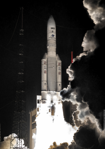 Une mission record et duale pour Arianespace