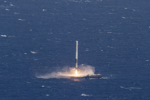 Appontage réussi pour SpaceX