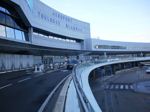 Le groupe Eiffage reprend les 49,99 % d'Aéroport Toulouse-Blagnac