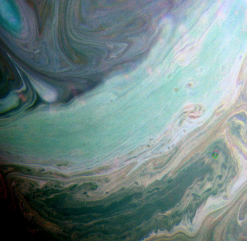 Nuages sur Saturne en infrarouge