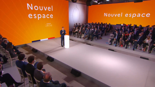 Emmanuel Macron compte investir dans le secteur spatial