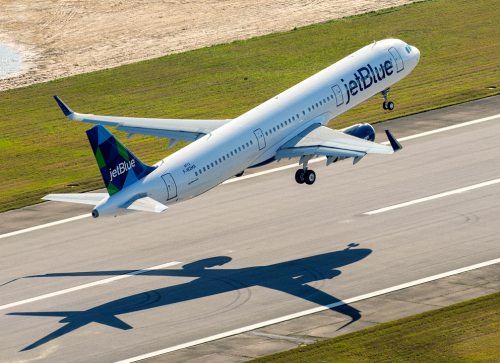 JetBlue prend 30 Airbus A321 supplémentaires et est prête pour l'Europe
