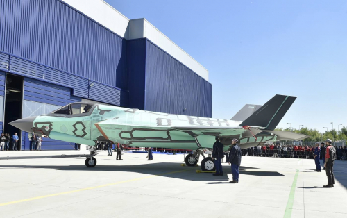 Premier F-35B « made in Italy »