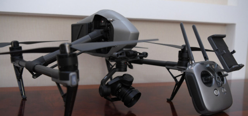 Abu Dhabi développe l'usage des drones pour les inspections