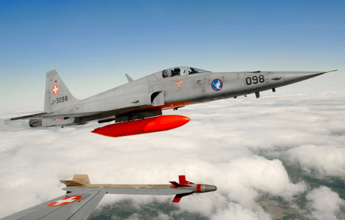 Collision entre deux F-5 suisses au Pays-Bas