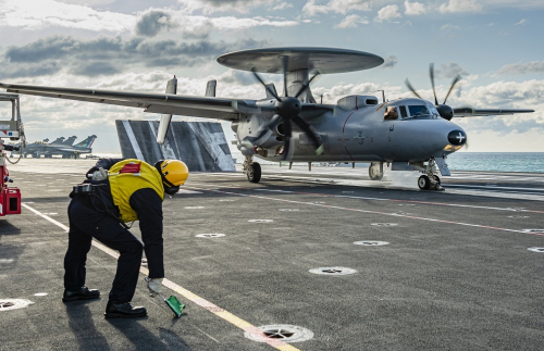 E-2D Hawkeye : venir moderniser les moyens de la Marine Nationale