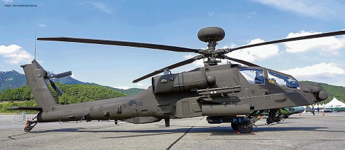 Premier vol d'un modèle amélioré de l'AH-64E Apache de Boeing