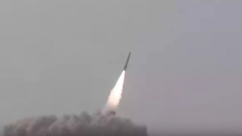 Fatah II : Le Pakistan présente un nouveau missile au World Defense Show