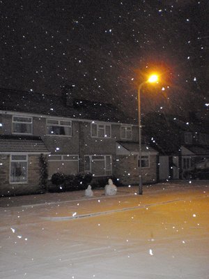 2010-01-12_203515_p1122071_cardiff_snow_300dpi.jpg