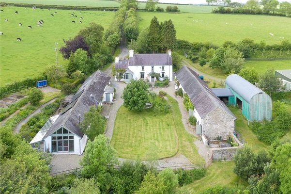 2_JRR_MAI_120619PANTYPORTHMAN_32.width-864