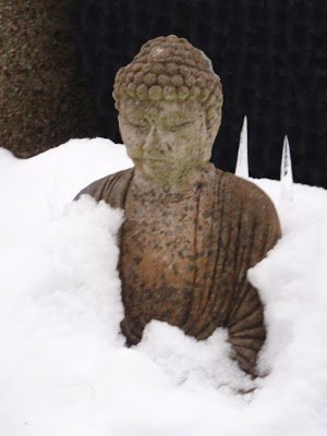 buddha_snow_600_800.jpg