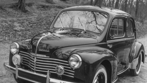 Thumb renault 4 cv grand luxe 1950