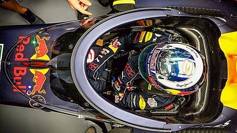 Thumb daniel ricciardo red bull racing rb12 with the aeroscreen