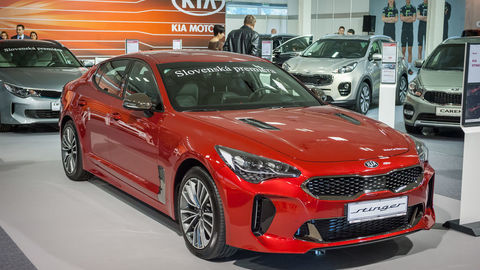 Thumb kia stinger 02