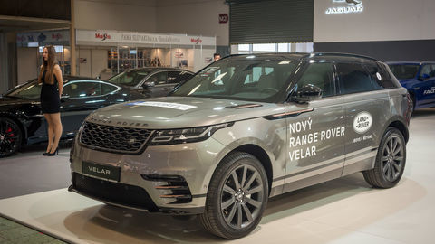 Thumb velar 01