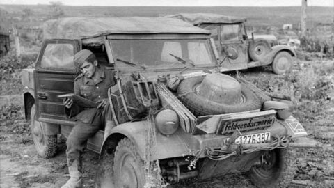 Thumb bundesarchiv bild 101i 022 2926 07  russland  unternehmen  zitadelle   vw k belwagen