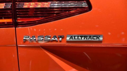 Thumb volkswagen passat alltrack badge