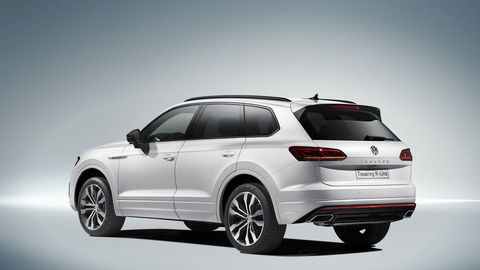 Thumb touareg 3 4 heck weiss 08 licht aus