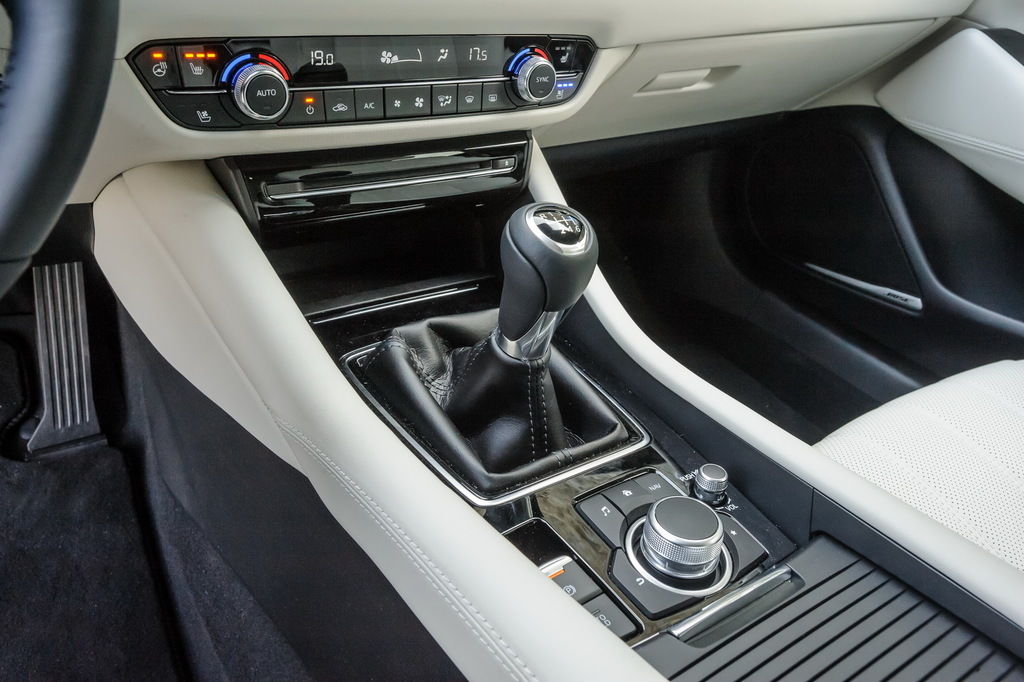 Mazda 6 2.0 SkyactivG Vyladená do dokonalosti Autožurnál