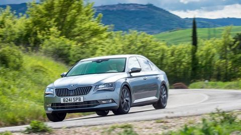 Thumb skoda superb 2018