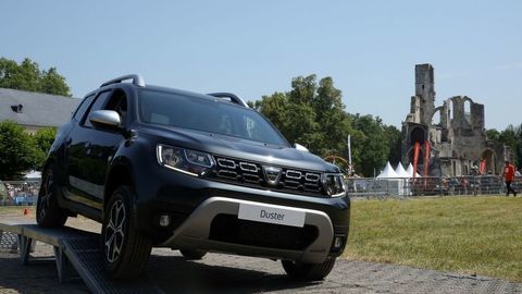 Thumb exkluzivna dacia duster black collector autozurnal.com  1