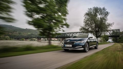 Thumb nova skoda superb scout 2019 slovenske ceny autozurnal.com 2